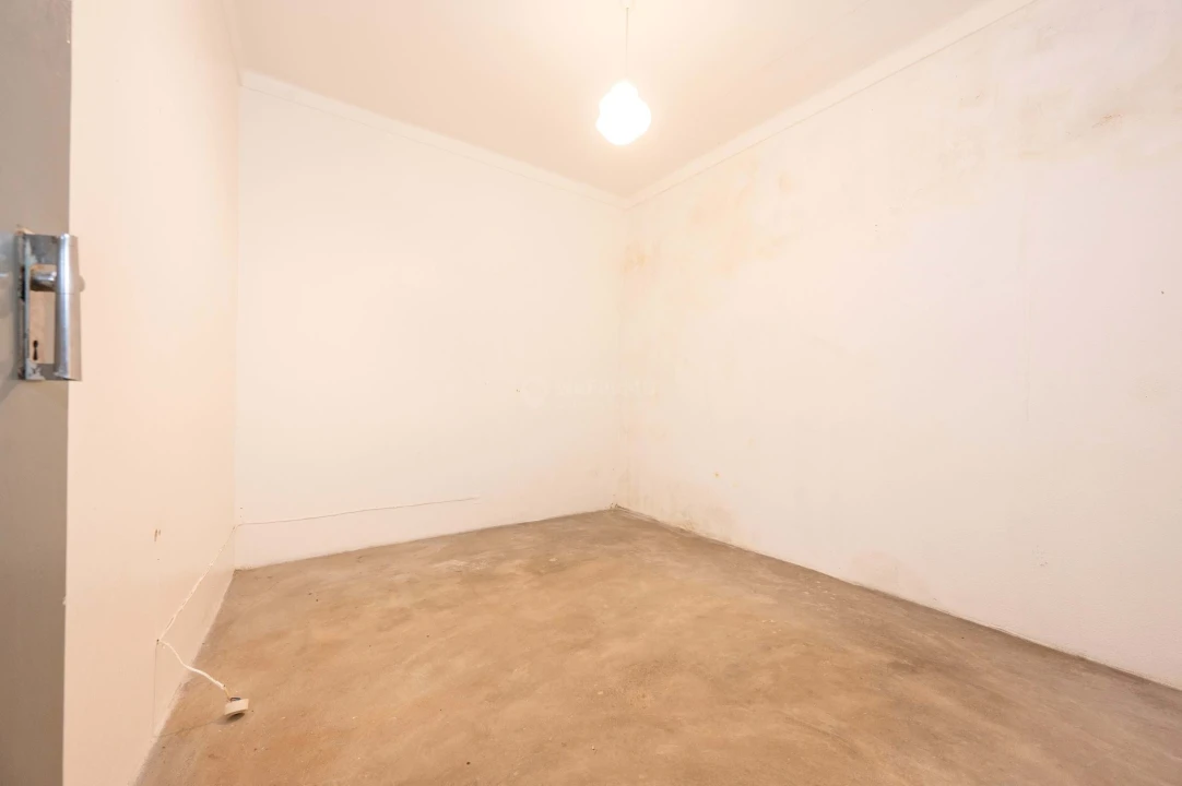 Moradia T4 para Venda em Gafete Foto 16