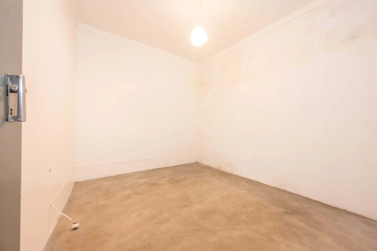 Moradia T4 para Venda em Gafete Foto 16