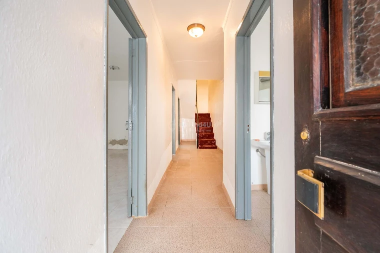 Moradia T4 para Venda em Gafete Foto 3