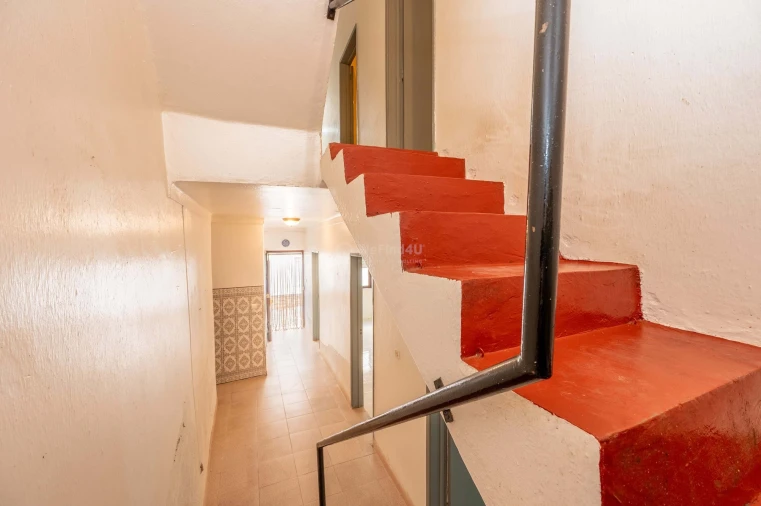 Moradia T4 para Venda em Gafete Foto 14