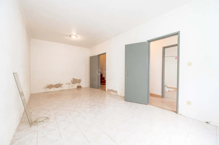 Moradia T4 para Venda em Gafete Foto 7