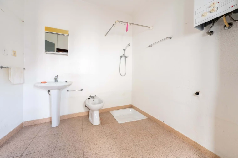 Moradia T4 para Venda em Gafete Foto 5