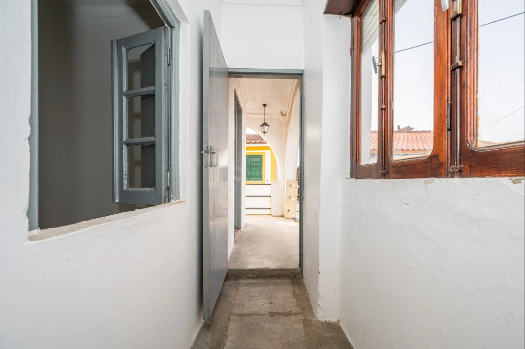 Moradia T4 para Venda em Gafete Foto 25