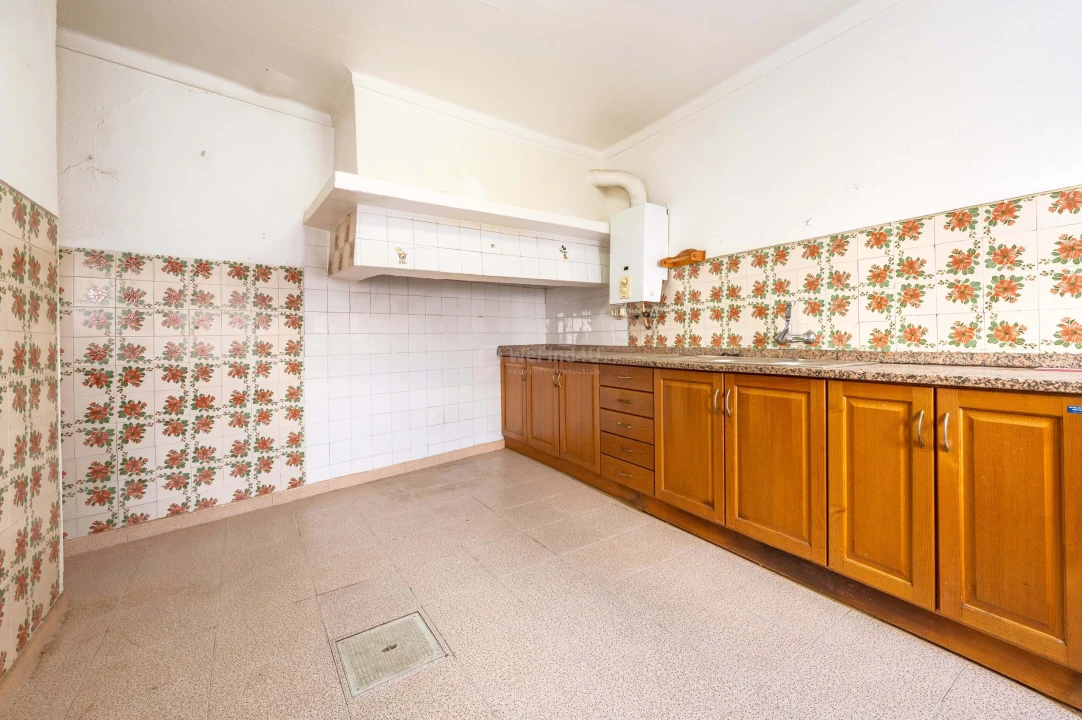 Moradia T4 para Venda em Gafete Foto 11