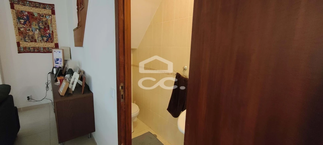 Moradia T3 para Venda em Ramada e Caneças Foto 23