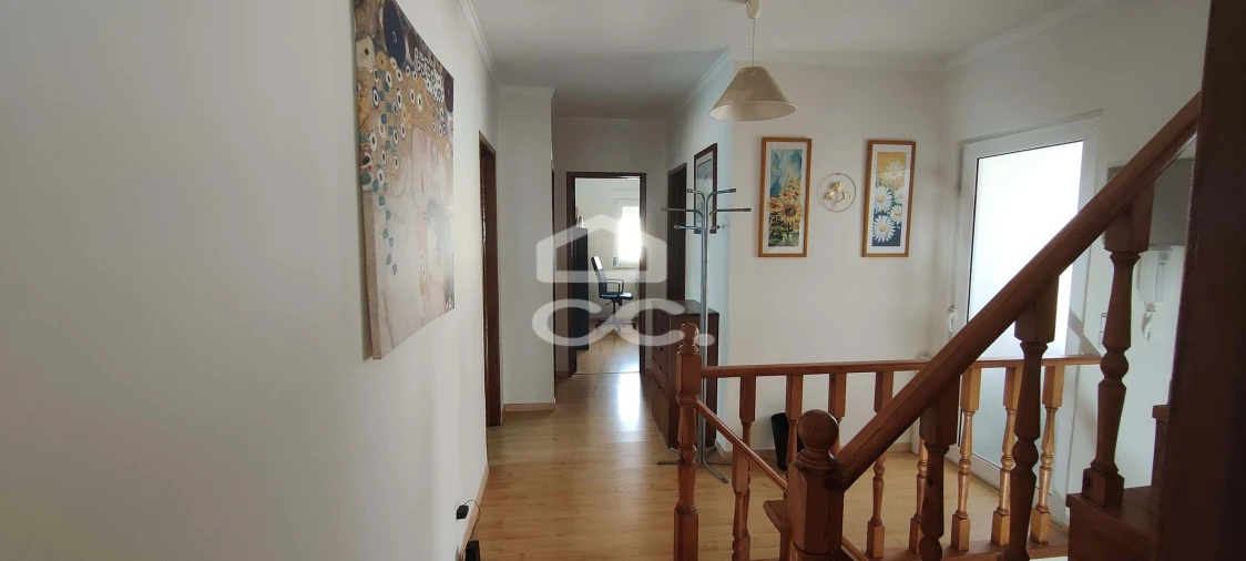 Moradia T3 para Venda em Ramada e Caneças Foto 29