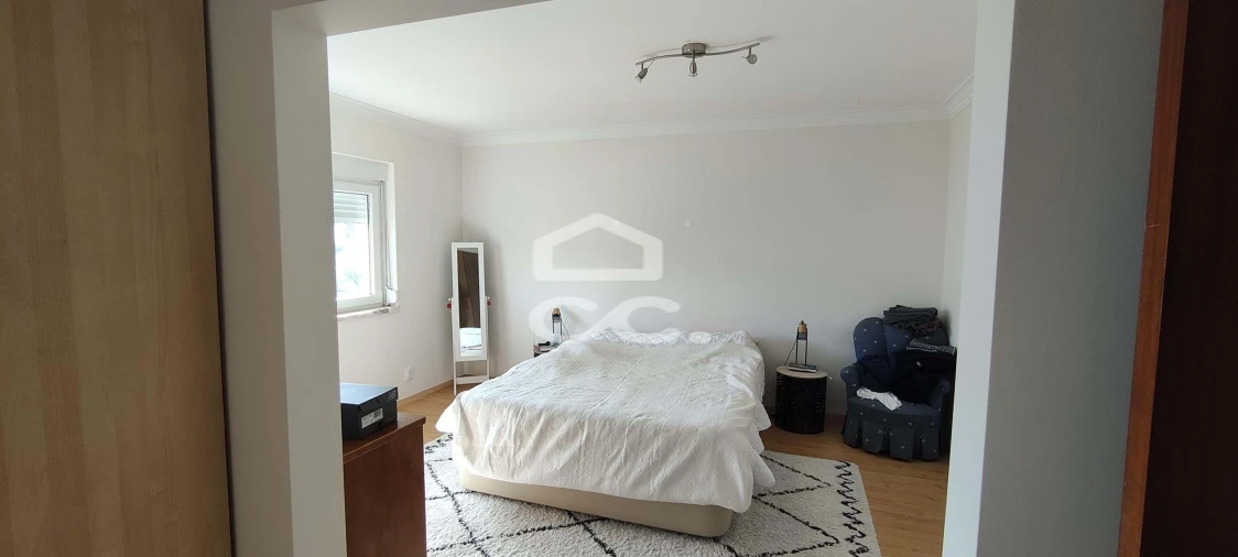 Moradia T3 para Venda em Ramada e Caneças Foto 35