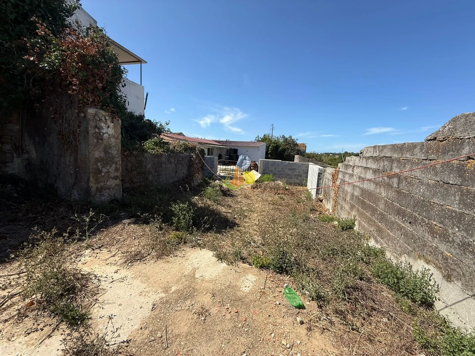 Moradia T1 para Venda em Maiorca Foto 6