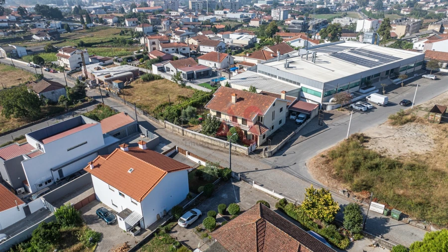 Moradia T4 para Venda em Freamunde Foto 24