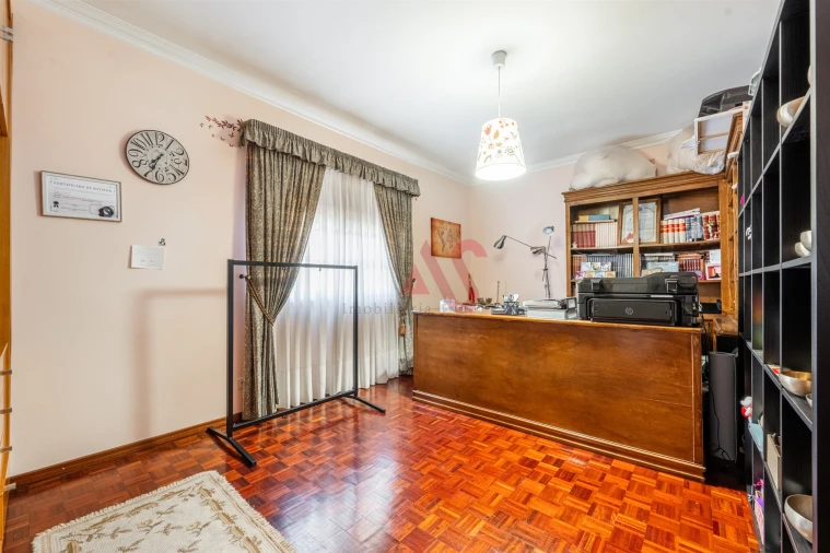 Moradia T4 para Venda em Freamunde Foto 10