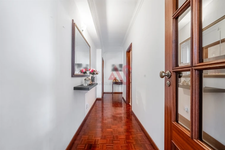 Moradia T4 para Venda em Freamunde Foto 17