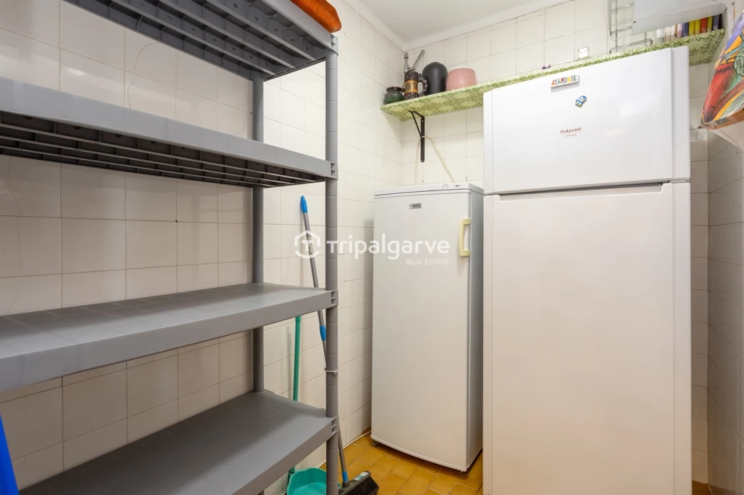 Moradia T5 para Venda em Guia Foto 17
