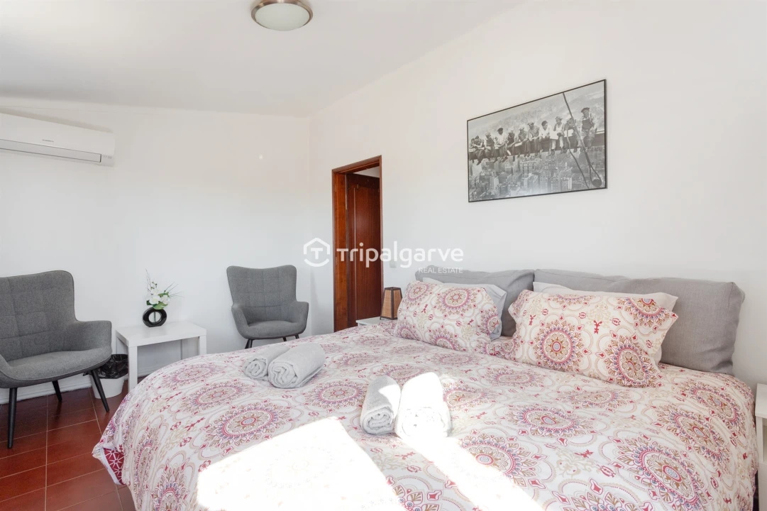 Moradia T5 para Venda em Guia Foto 33