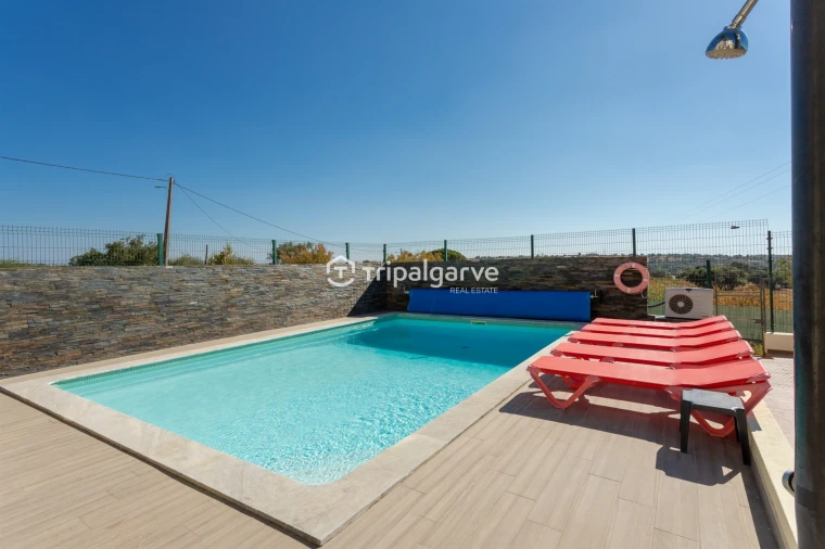 Moradia T5 para Venda em Guia Foto 42