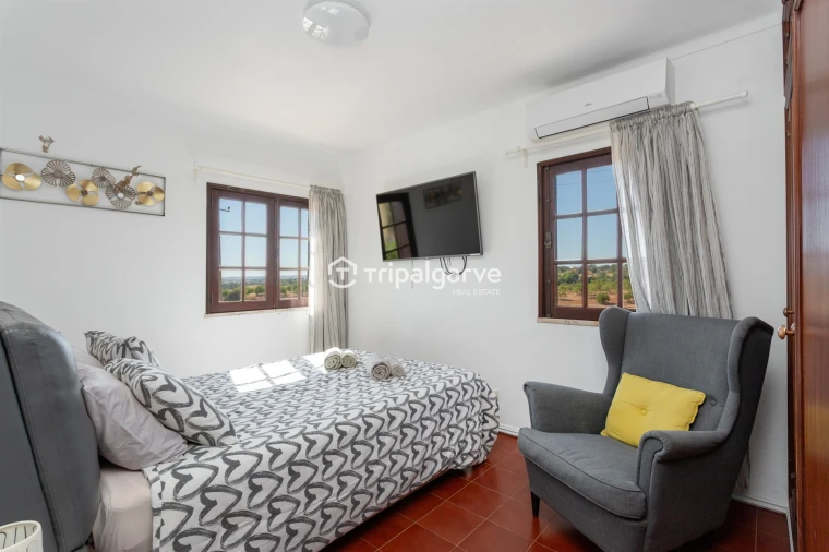 Moradia T5 para Venda em Guia Foto 27