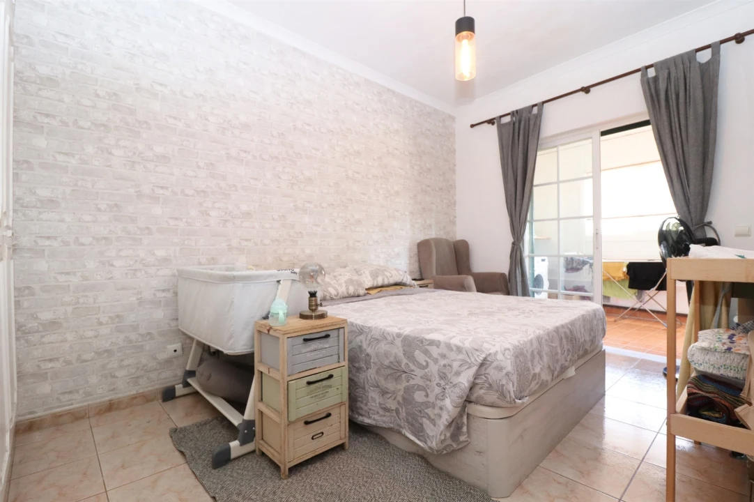 Apartamento T2 para Venda em Guia Foto 19