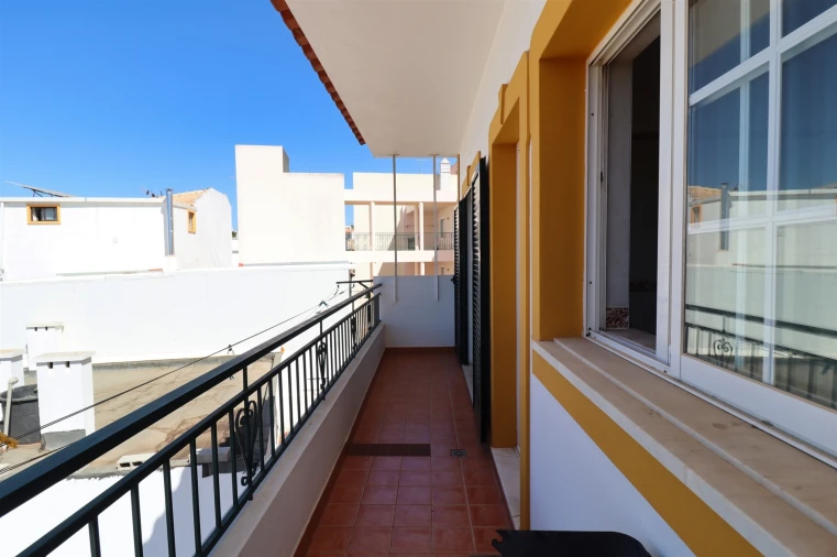 Apartamento T2 para Venda em Guia Foto 7