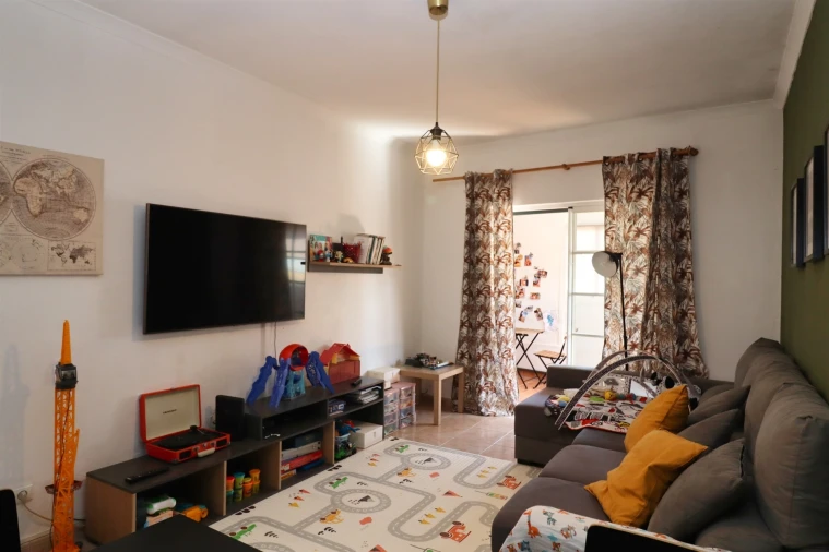 Apartamento T2 para Venda em Guia Foto 12