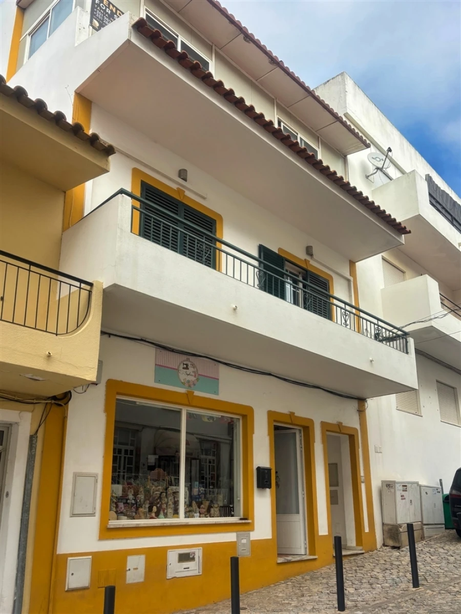 Apartamento T2 para Venda em Guia Foto 27