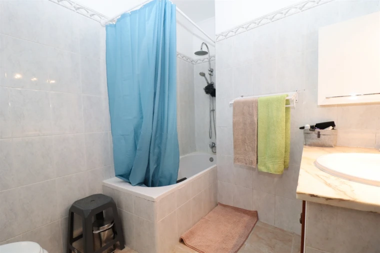 Apartamento T2 para Venda em Guia Foto 22