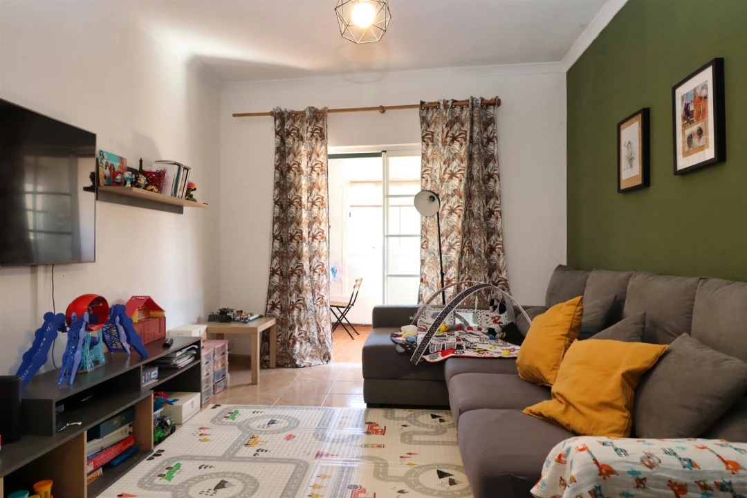 Apartamento T2 para Venda em Guia Foto 5
