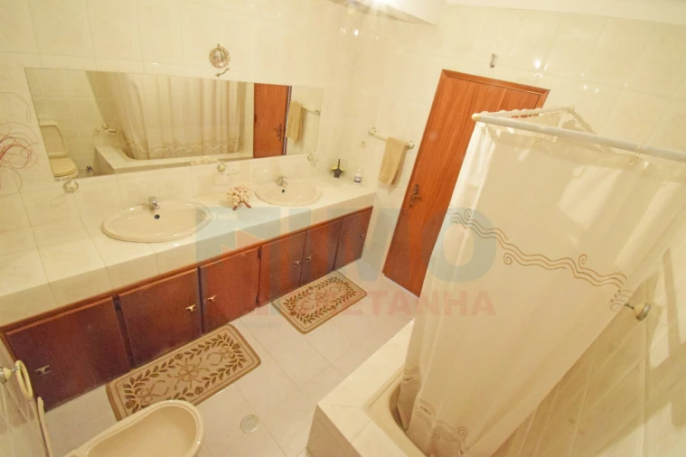 Moradia T6 para Venda em Fundão, Valverde, Donas, A. Joanes, A. Nova Cabo Foto 24