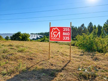 Terreno para Venda em Paços de Ferreira