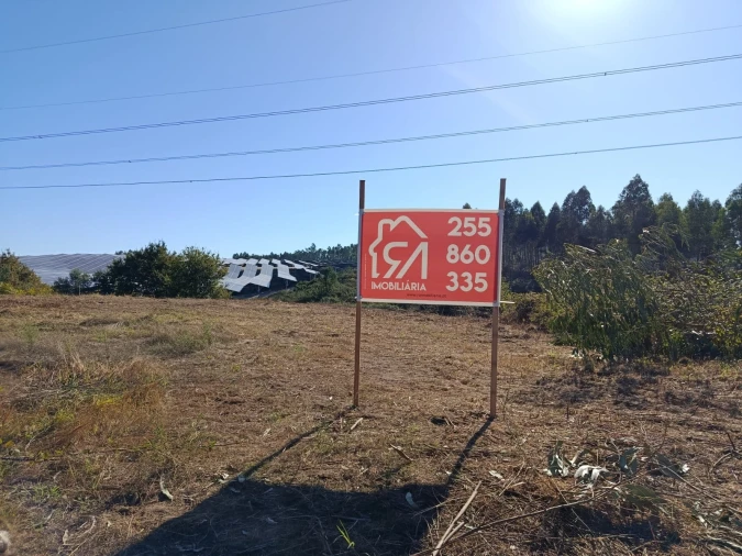 Terreno para Venda em Paços de Ferreira Foto 4