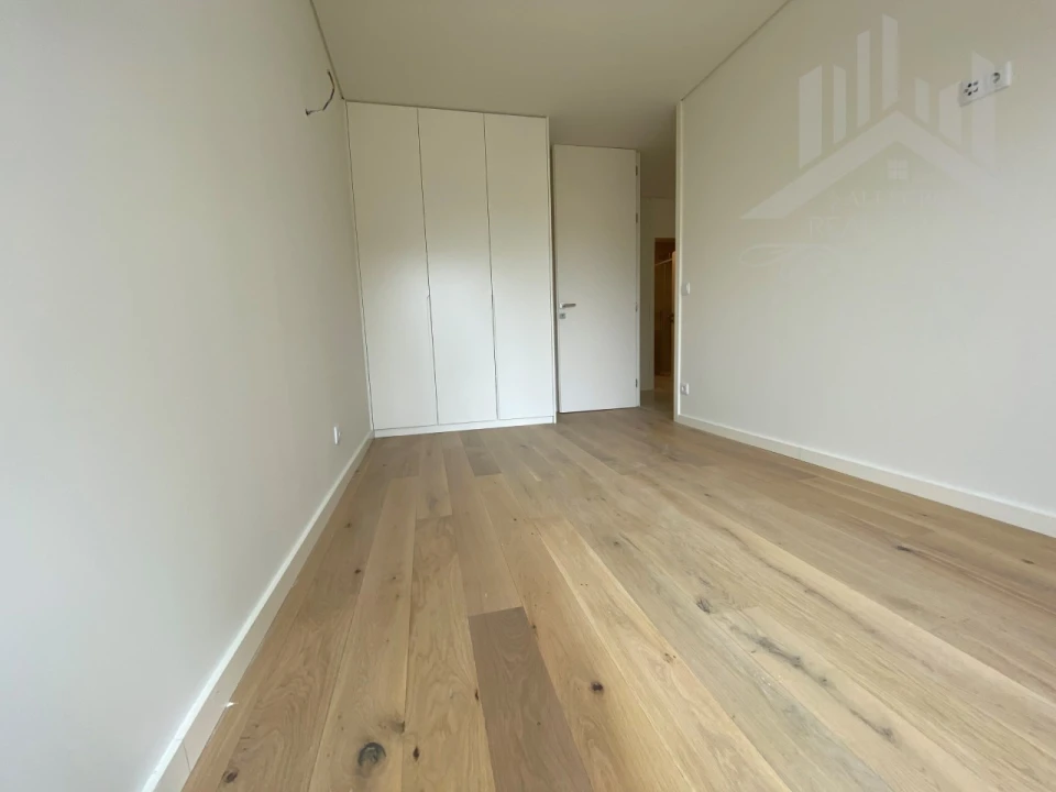 Apartamento T3 para Venda em Cedofeita, Santo Ildefonso, Sé, Miragaia, São Nicolau e Vitória Foto 13