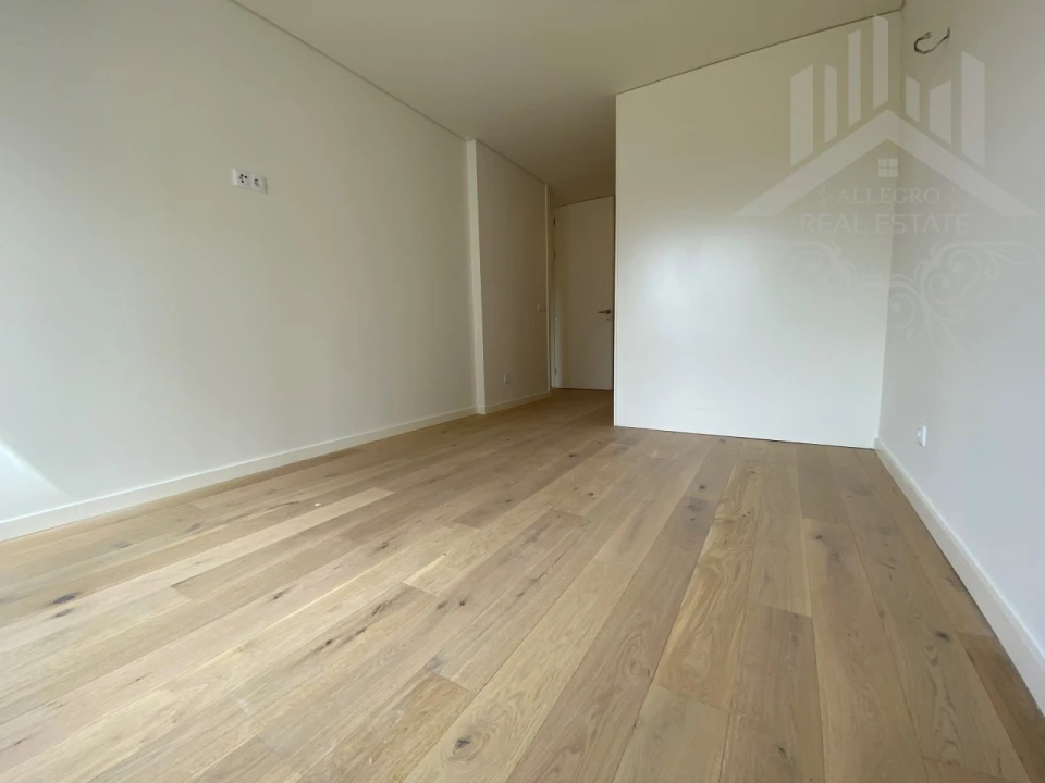 Apartamento T3 para Venda em Cedofeita, Santo Ildefonso, Sé, Miragaia, São Nicolau e Vitória Foto 29