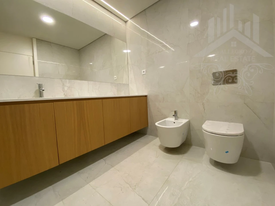Apartamento T3 para Venda em Cedofeita, Santo Ildefonso, Sé, Miragaia, São Nicolau e Vitória Foto 35