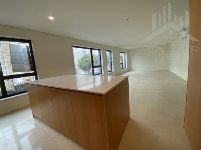 Apartamento T3 para Venda em Cedofeita, Santo Ildefonso, Sé, Miragaia, São Nicolau e Vitória Foto 2