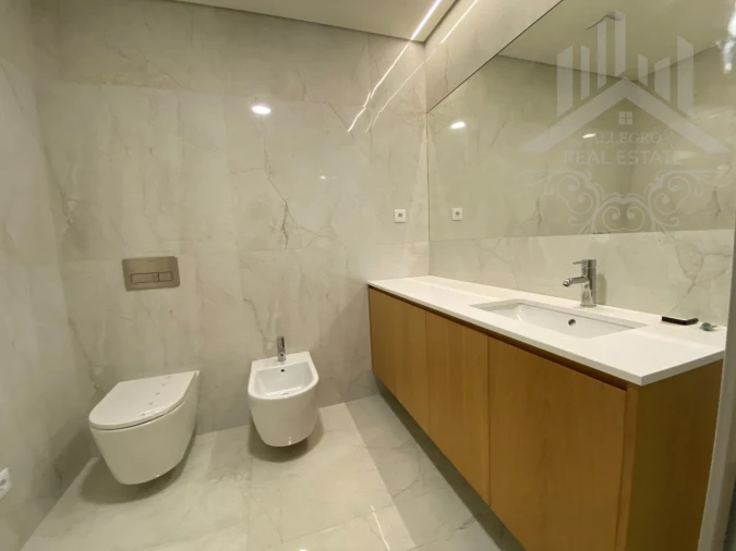 Apartamento T3 para Venda em Cedofeita, Santo Ildefonso, Sé, Miragaia, São Nicolau e Vitória Foto 21