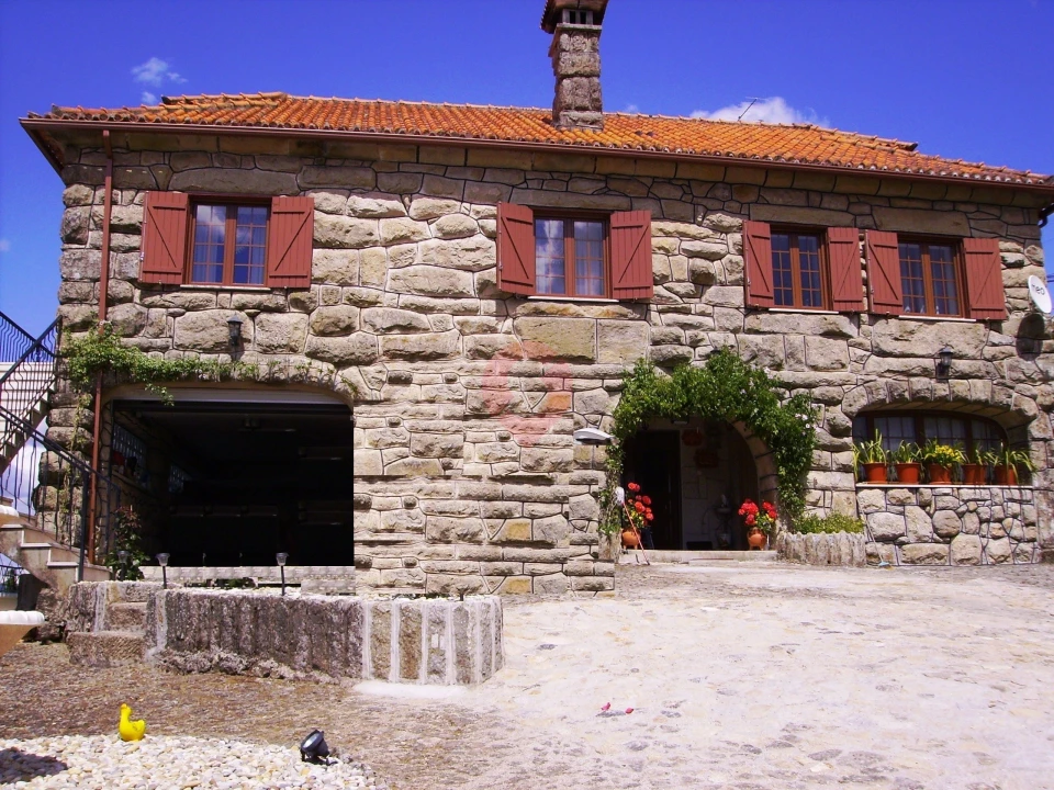 Moradia T5 para Venda em Cristoval Foto 2