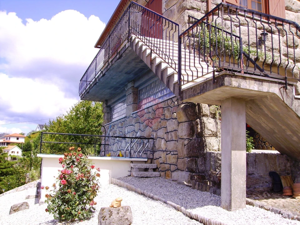 Moradia T5 para Venda em Cristoval Foto 4