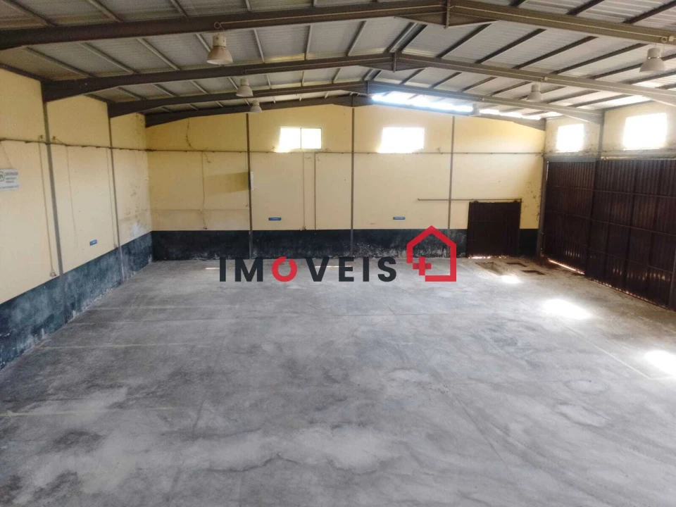 Armazém para Venda em Alcanede Foto 9