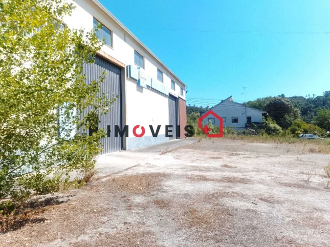 Armazém para Venda em Alcanede Foto 3