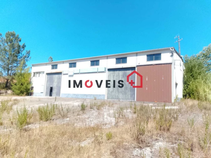 Armazém para Venda em Alcanede Foto 1