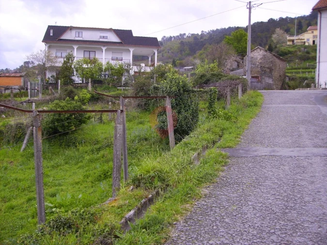 Terreno para Venda em Riba de Mouro Foto 5