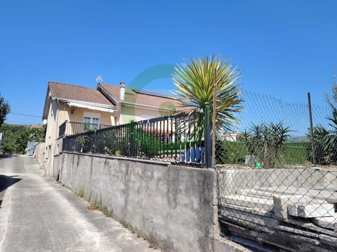 Moradia T4 para Venda em Redondelo Foto 5