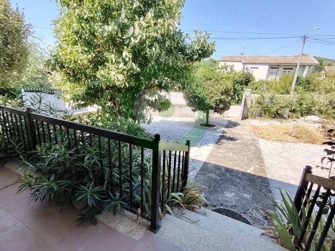 Moradia T4 para Venda em Redondelo Foto 9