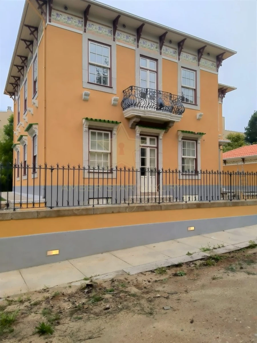 Moradia T4 para Venda em Mafamude e Vilar do Paraíso Foto 31