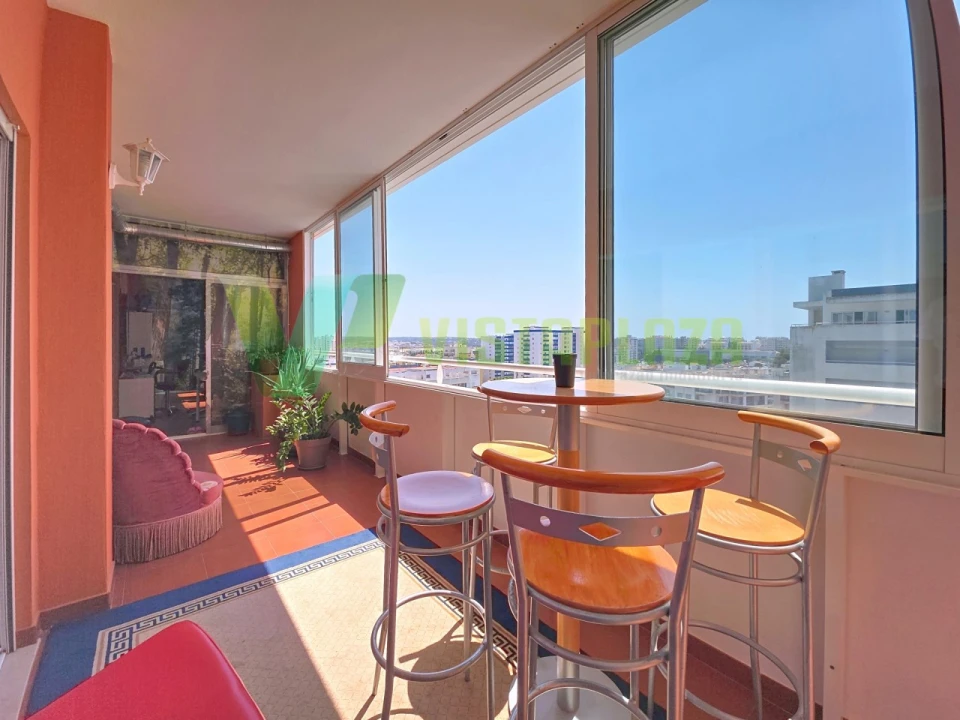 Apartamento T3 para Venda em Portimão Foto 9