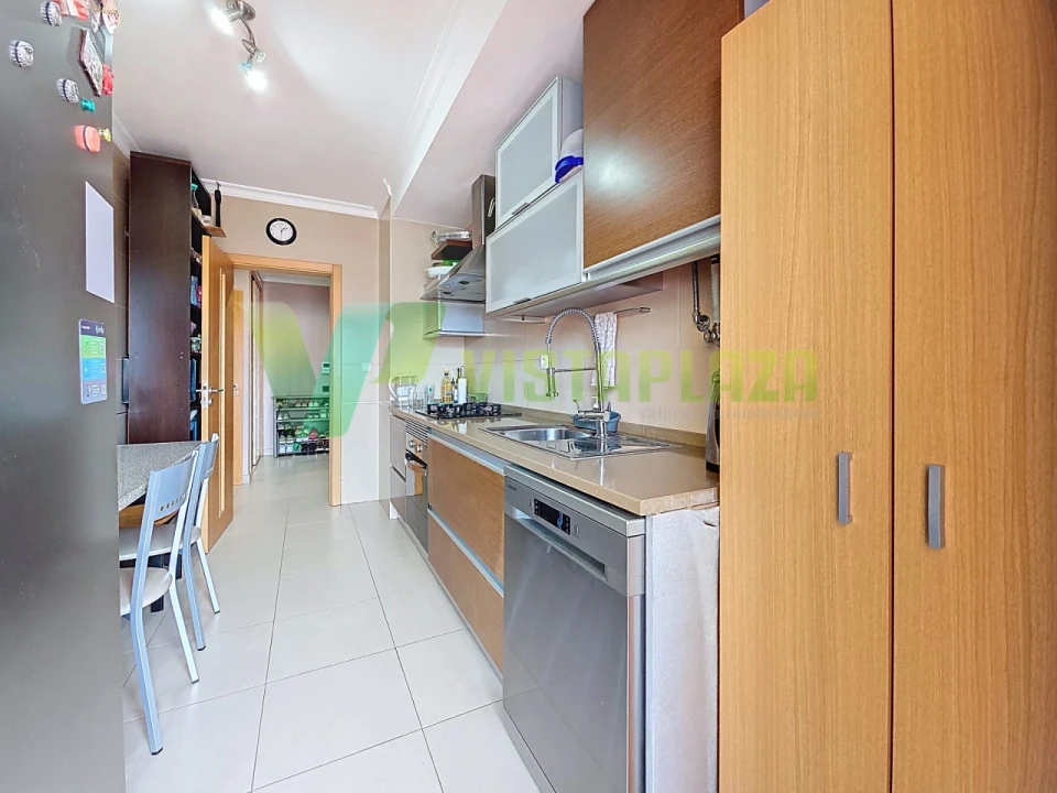 Apartamento T3 para Venda em Portimão Foto 12