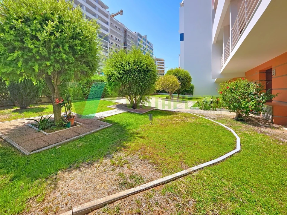 Apartamento T3 para Venda em Portimão Foto 6