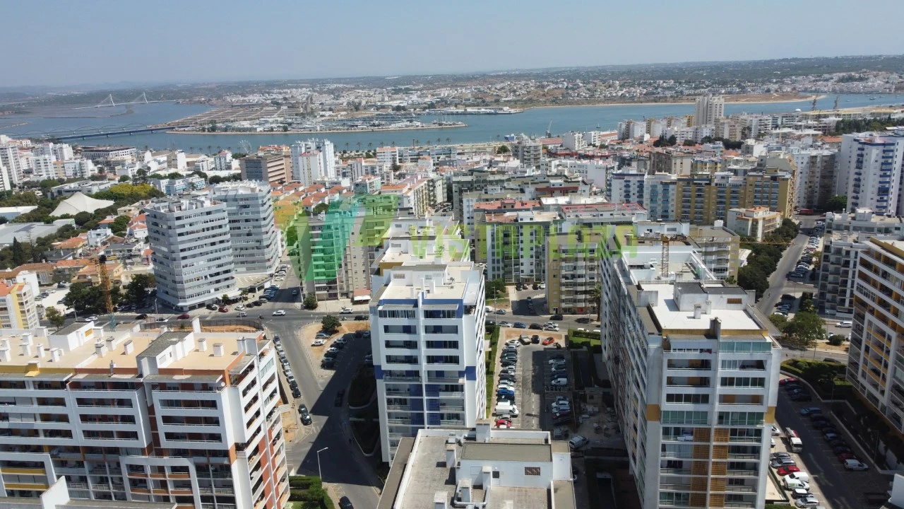 Apartamento T3 para Venda em Portimão Foto 28