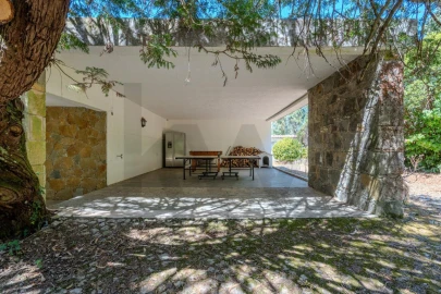 Moradia T4 para Venda em Queluz e Belas
