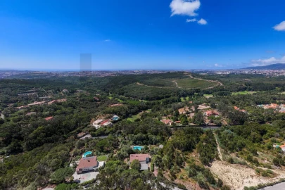 Moradia T4 para Venda em Queluz e Belas