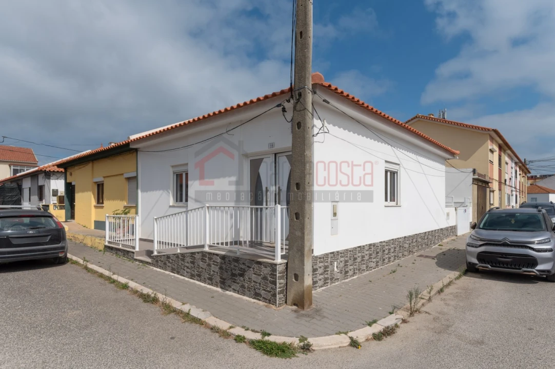 Moradia T2 para Venda em Peniche Foto 3