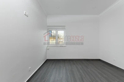 Moradia T2 para Venda em Peniche